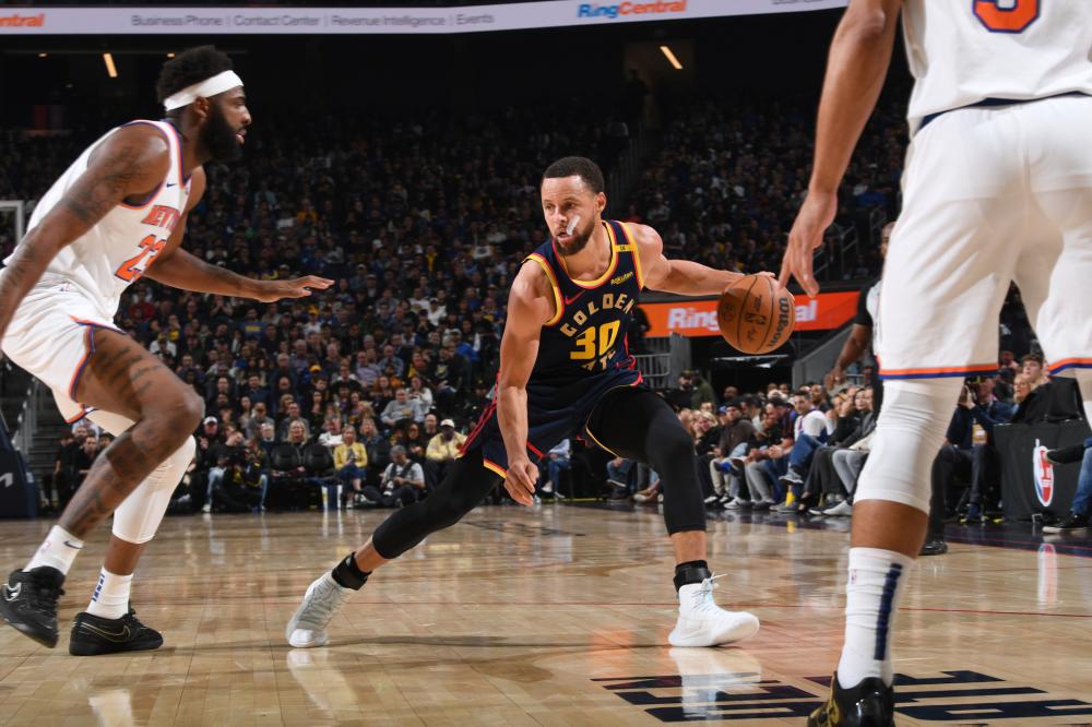 不显得不合 不显得不合