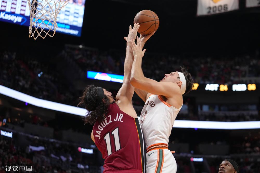 队的角色正 队的角色正