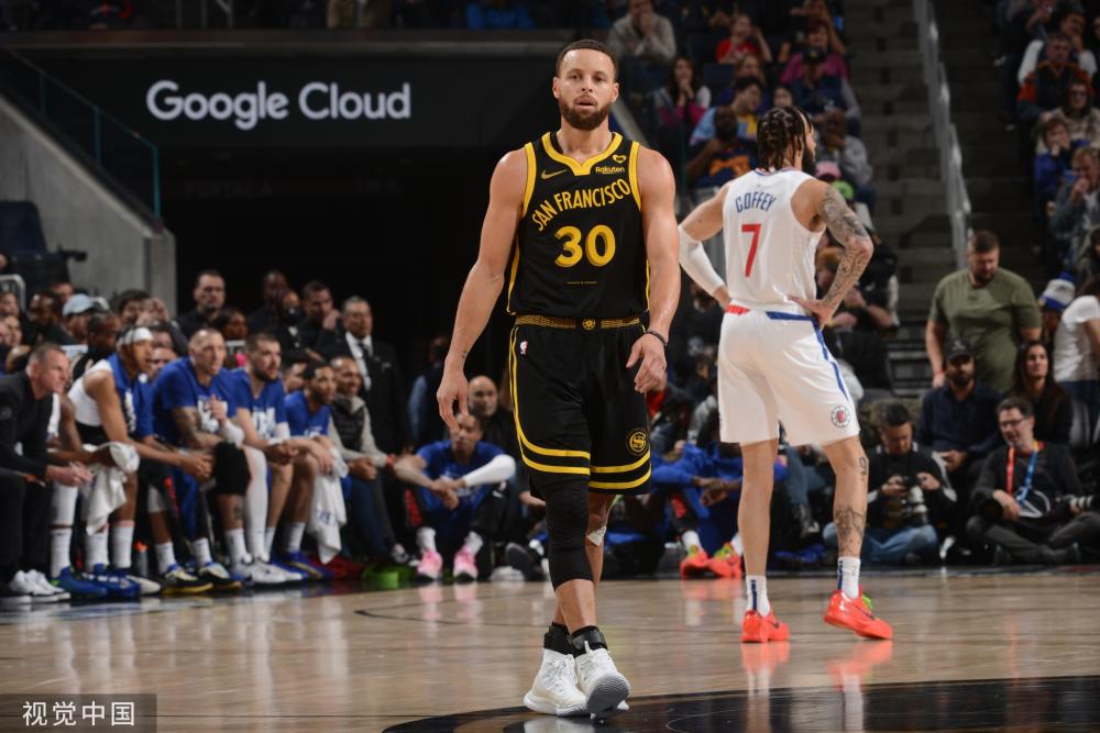 并在标题和 并在标题和