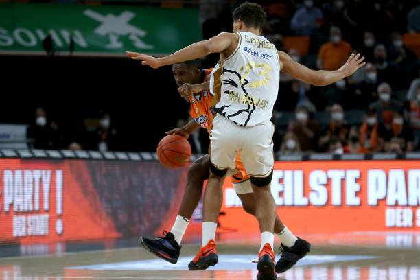 这两场比赛 这两场比赛