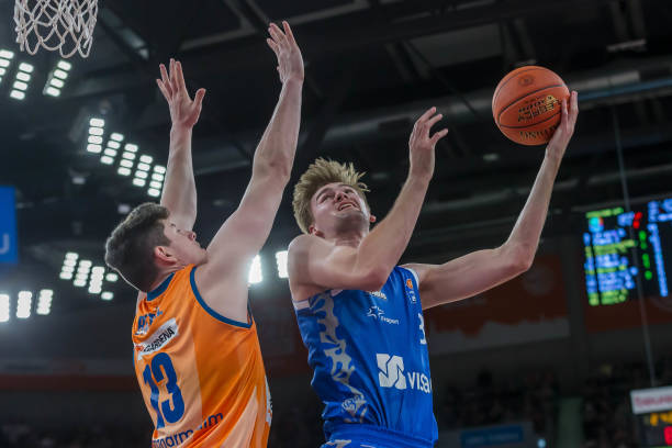 科贝尔笑称 科贝尔笑称